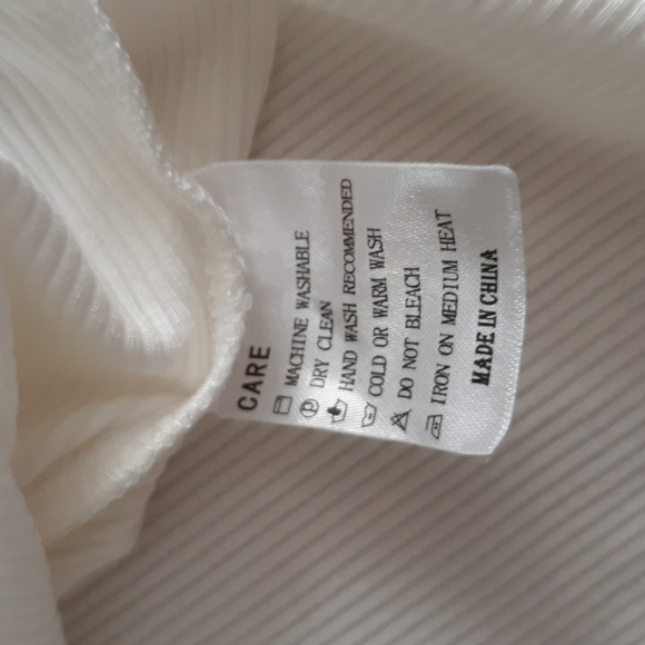 NWT Mangopop Collection Size Medium Beige Ribbed Tank Top Snap Bodysuit - Picture 14 of 14